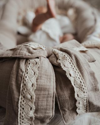 Jedinečne, mušelínové hniezdo pre bábätko s ľanovou štruktúrou 🤎✨...