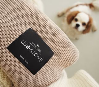 Na jesenné prechádzky, aj domáce objatia. Deka, ktorú si Vaše bábätko zamiluje 🧡✨...